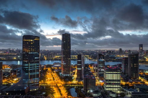 每日昱言丨潘功勝 推出房地產(chǎn)支持政策組合,用市場(chǎng)化方式加快推動(dòng)存量商品房去庫(kù)存